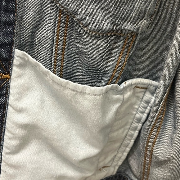 American Eagle Woman’s Small Sleeveless Vest with Patches and Pockets - Picture 7 of 14